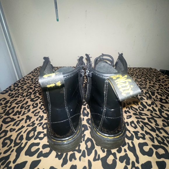 Dr Martens Boots size 1 - Picture 2 of 4